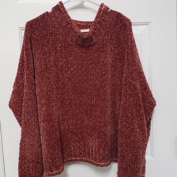 Chenille sweater! - Picture 1 of 1
